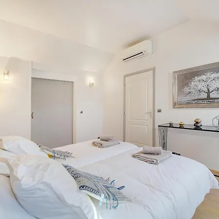 Luxury 3 Bedrooms 1 Mn Walk Palais Des Festivals